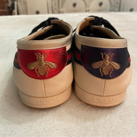 Gucci Falcer Bee embroidered Off White Leather Low Top lace-up Sneakers - Picture 3 of 15